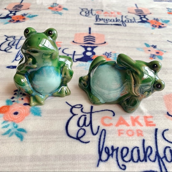 Other - 🐸 Ceramic Frog Figurine Home Accent Duo 🐸